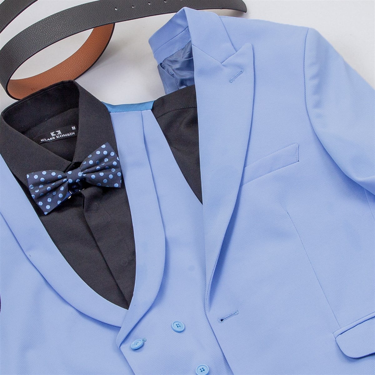 Mavi Takım Elbise Kombini