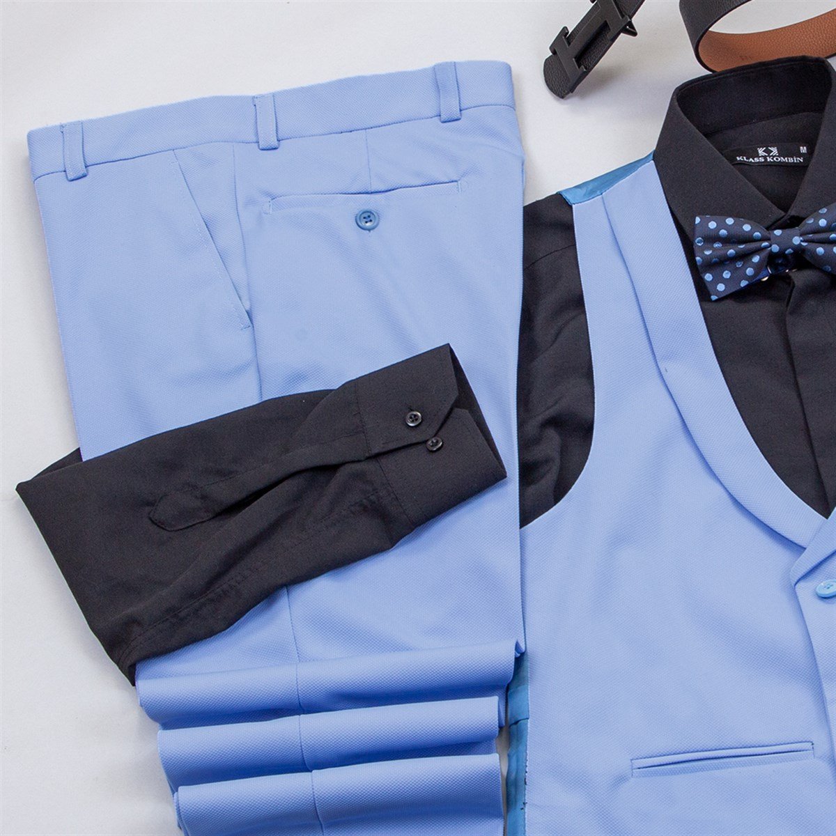 Mavi Takım Elbise Kombini