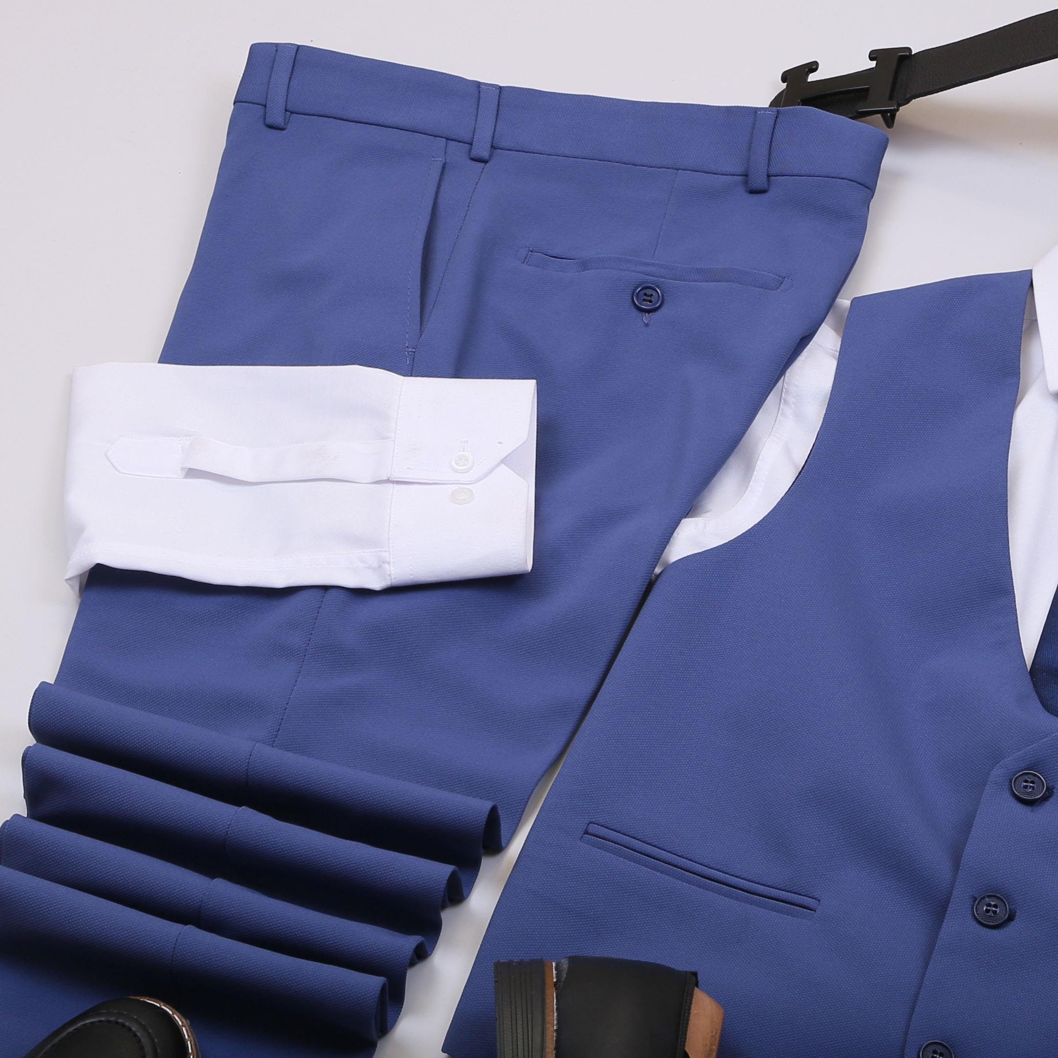 Mavi Takım Elbise Kombini