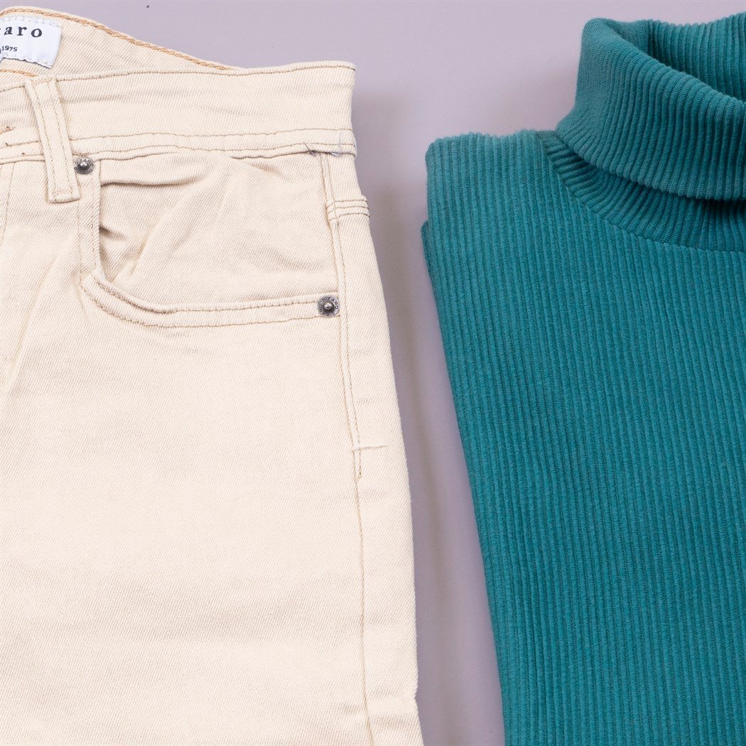 Mint Yeşili Gömlek Kazak Pantolon Bot Kombin