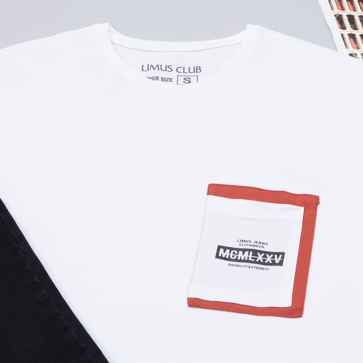 Oversize Baskılı Beyaz Tişört Pantolon Ayakkabı Kombin