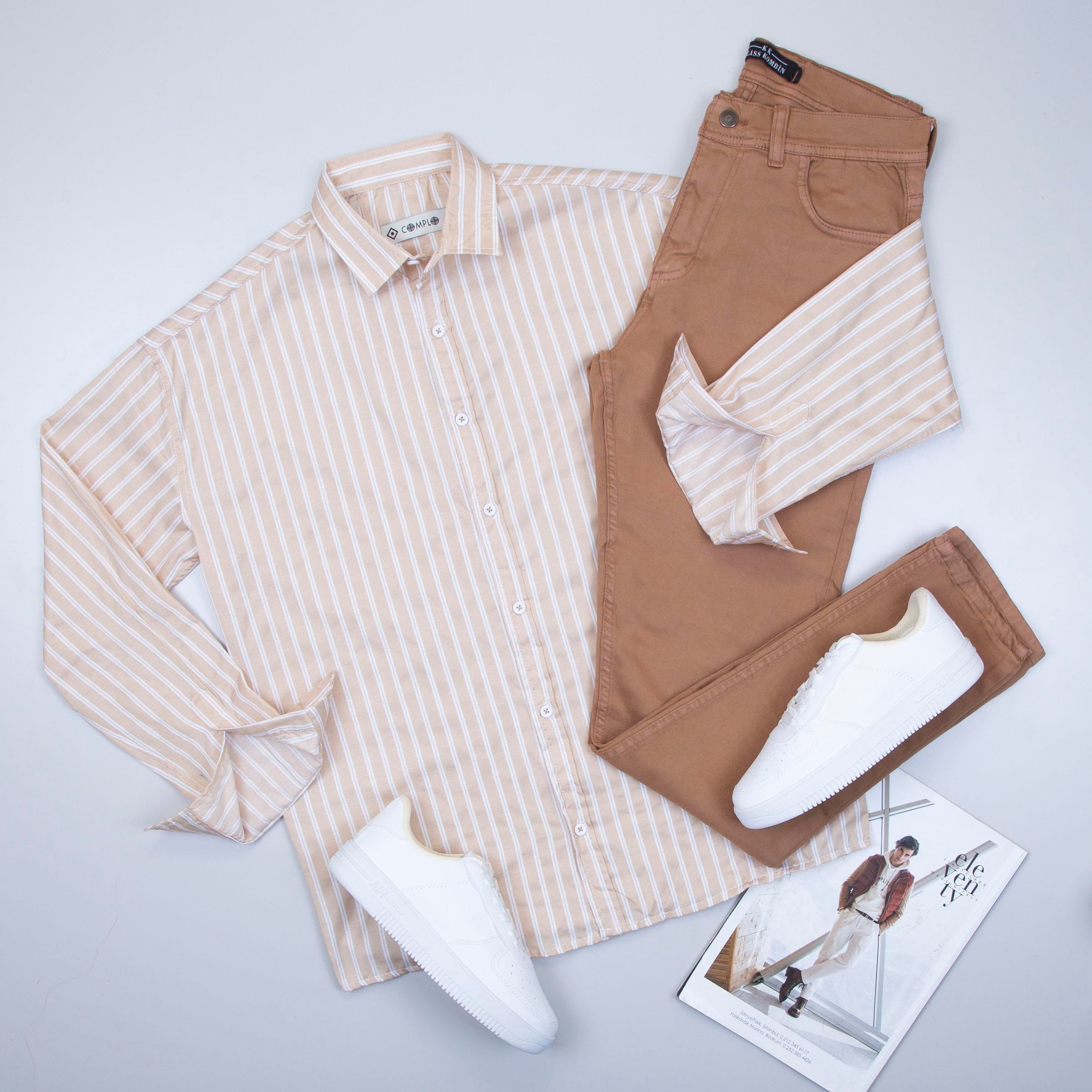 Oversize Bej Çizgili Gömlek Pantolon Ayakkabı Kombin
