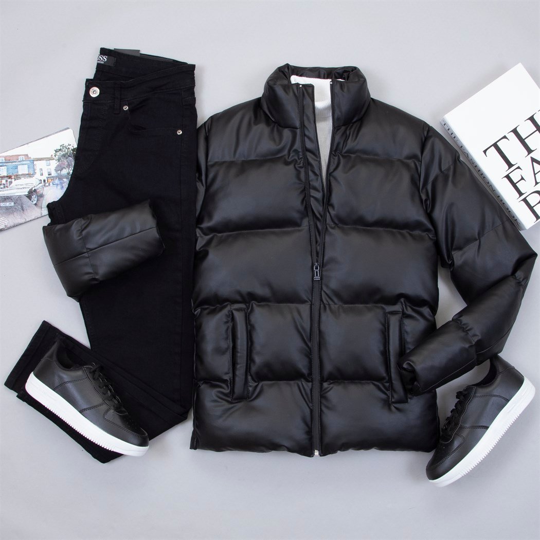 Parlak Siyah Deri Şişme Mont Kazak Pantolon Ayakkabı Kombin