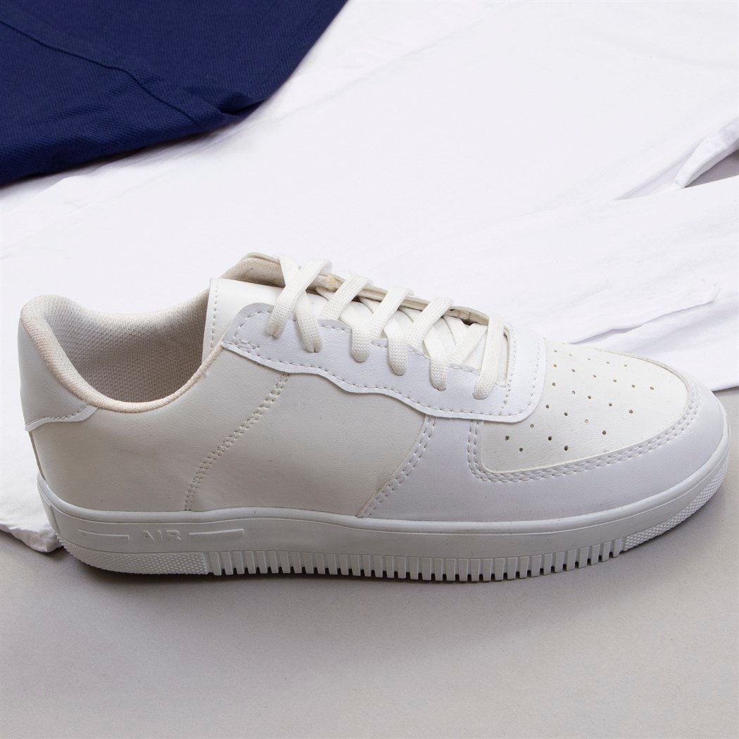 Parlament Mavi Pantolon Beyaz Gömlek Ayakkabı Kombin