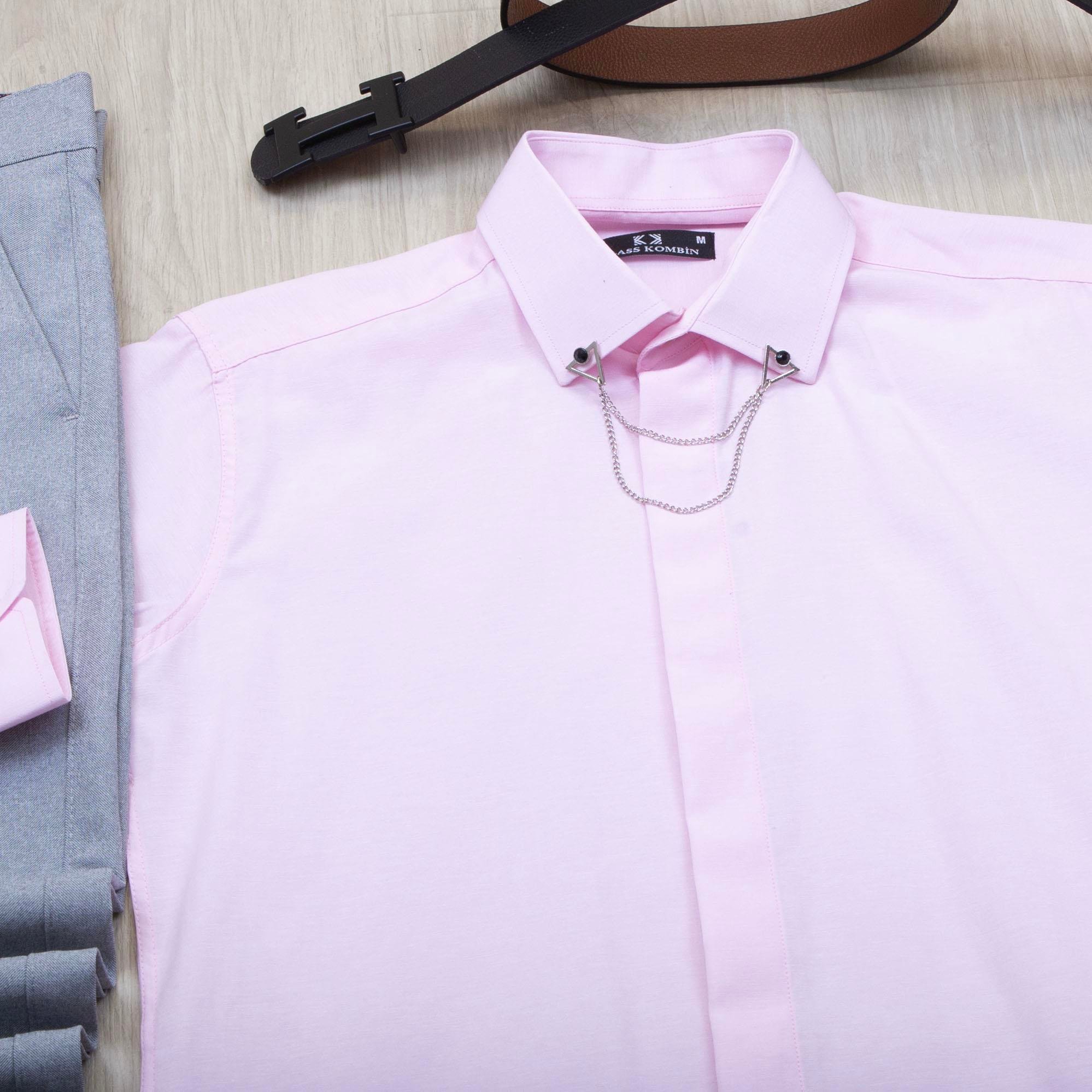 Pembe Gömlek Açık Gri Pantolon Ayakkabı Kombin