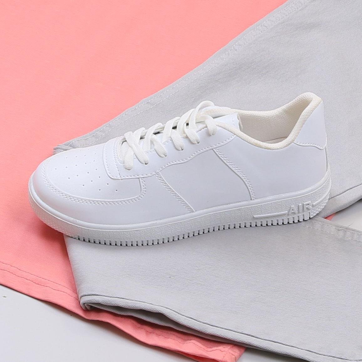 Pembe Oversize Tişört Pantolon Ayakkabı Kombin