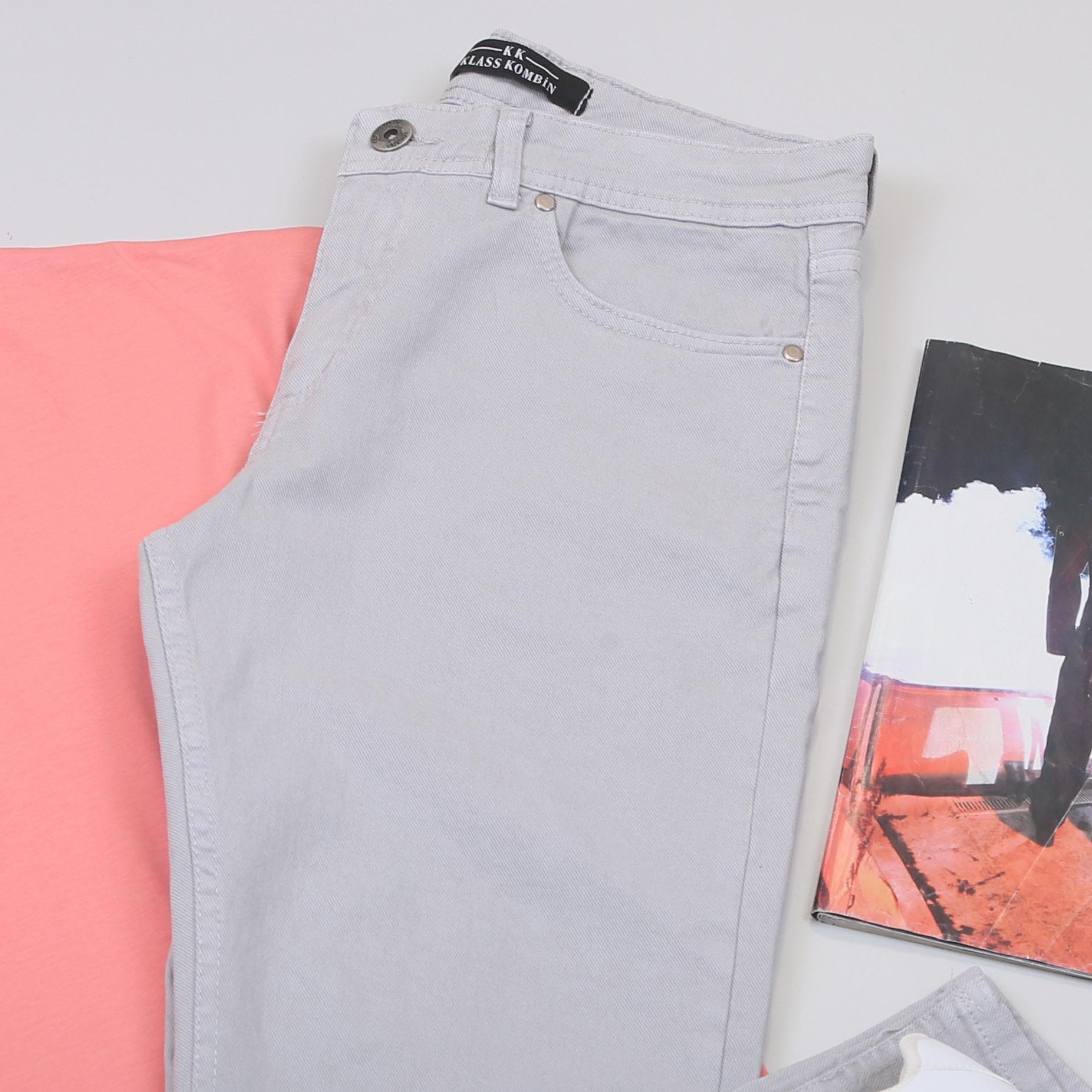 Pembe Oversize Tişört Pantolon Ayakkabı Kombin