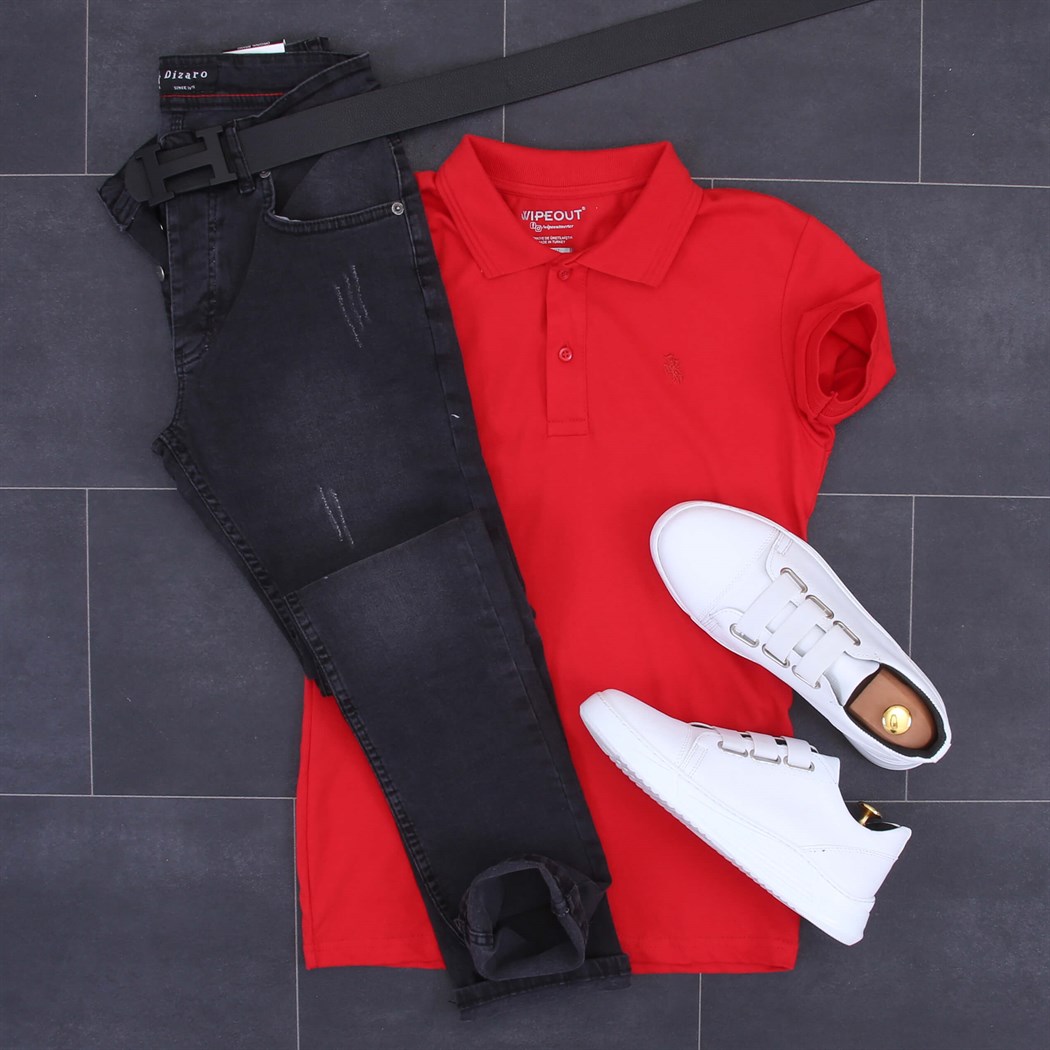 Polo Yaka T-Shirt Kot Pantolon Spor Ayakkabı Kombini 