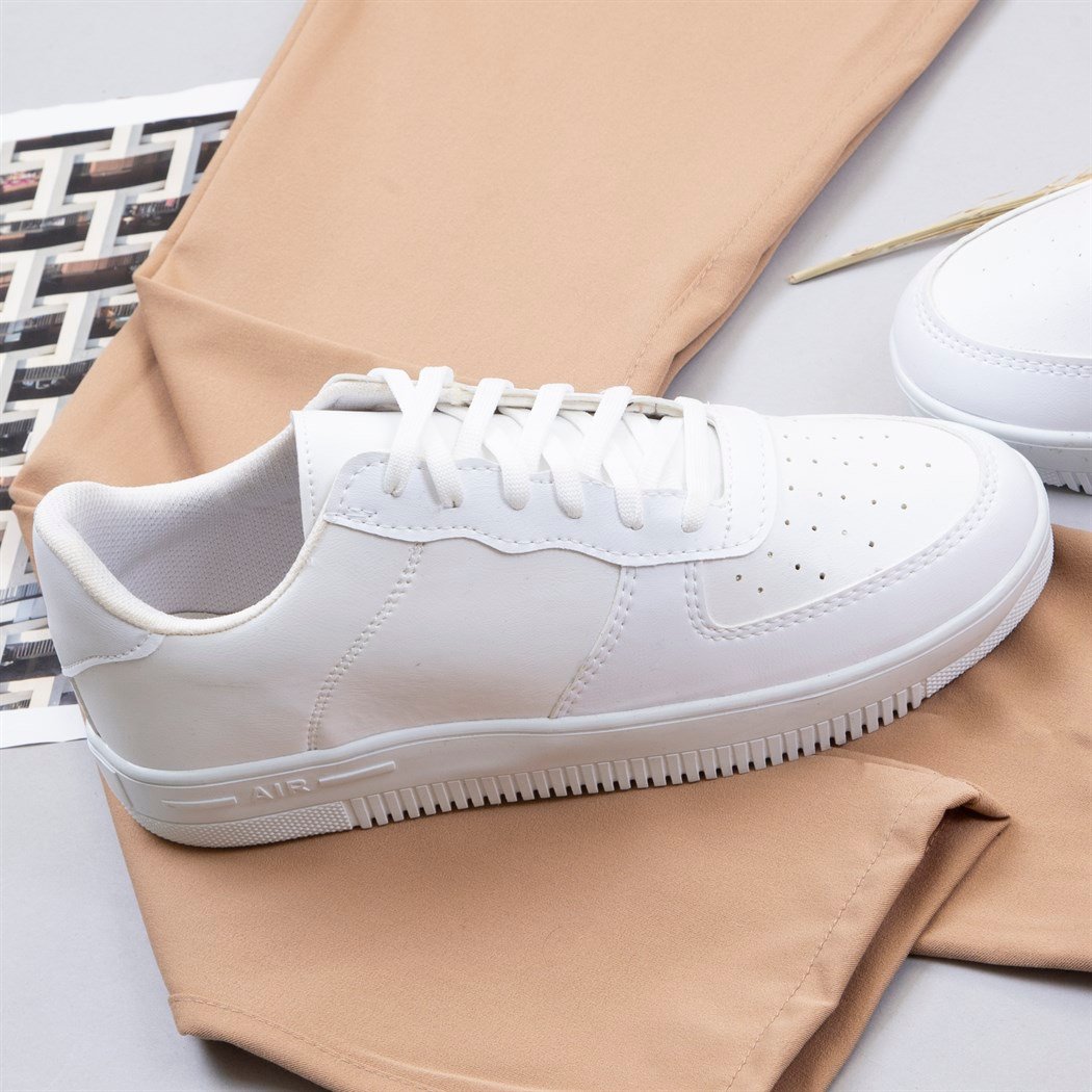 Polo Yaka Tişört Pantolon Ayakkabı Kombin