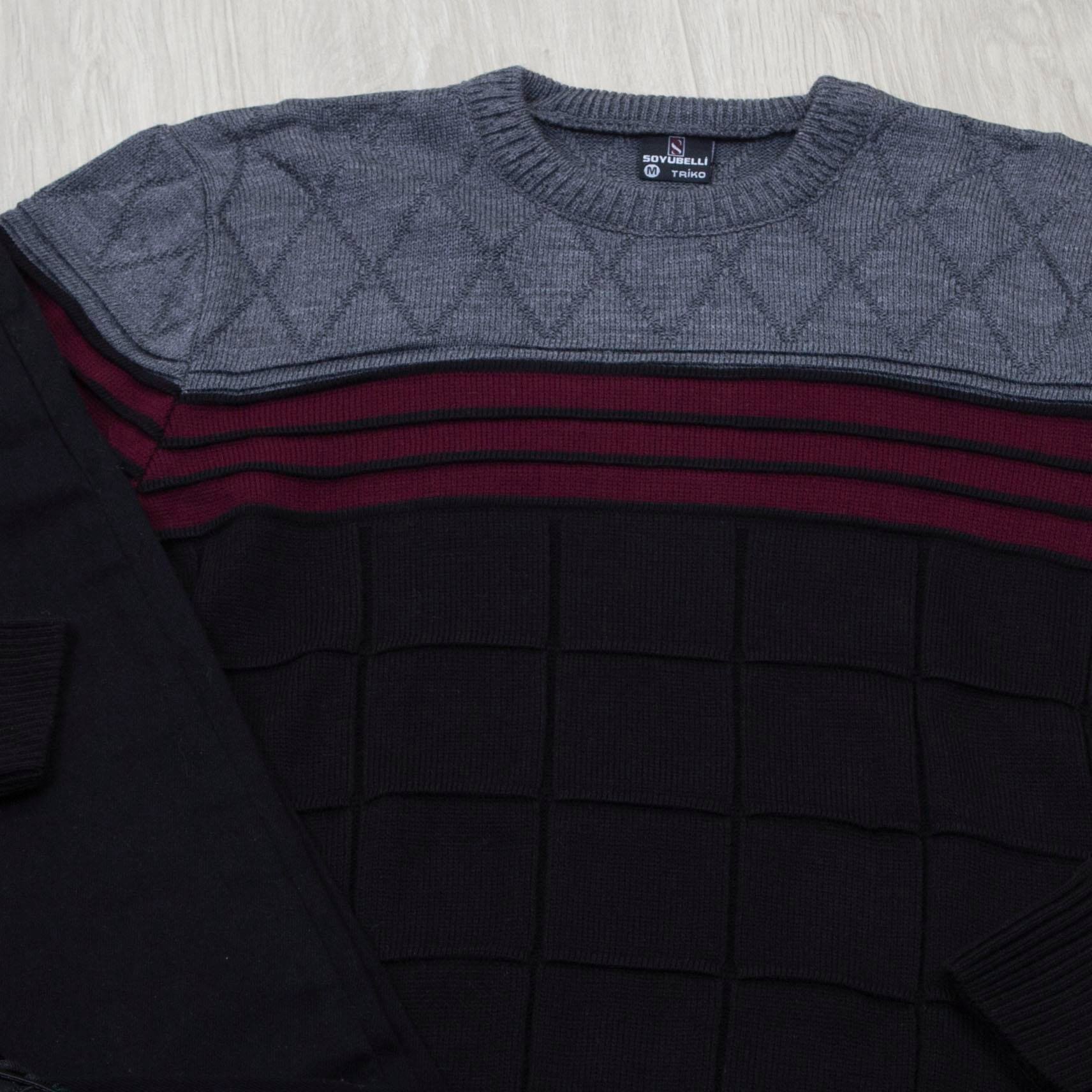 Şeritli Kazak Pantolon Ayakkabı Kombin