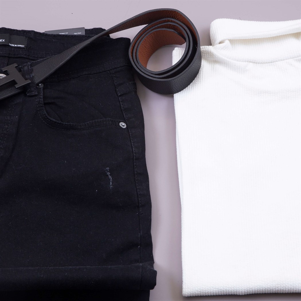 Siyah Beyaz  Ceket Bot Pantolon Kazak kombini