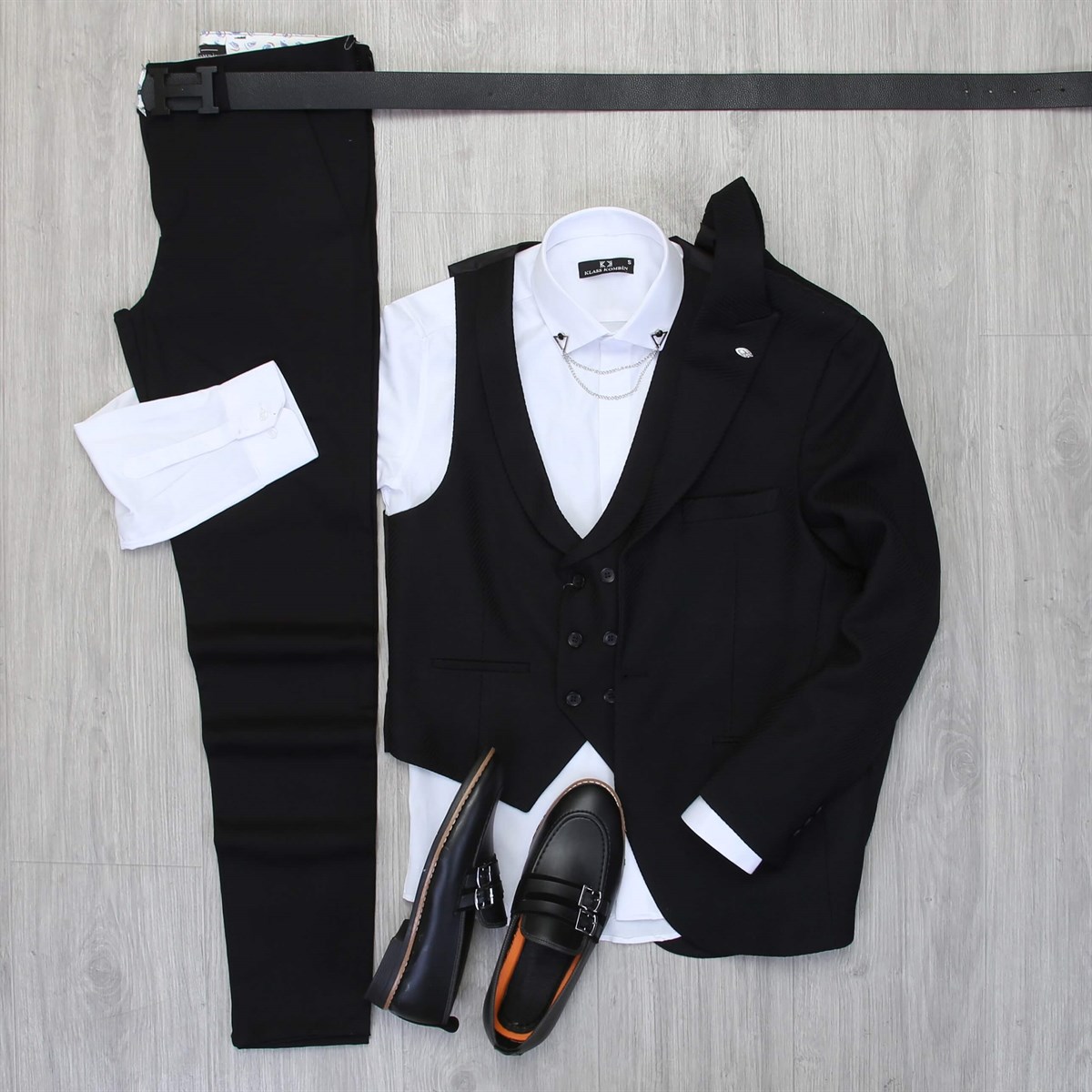 Siyah Blazer Ceket Yelek Ayakkabı Kombini