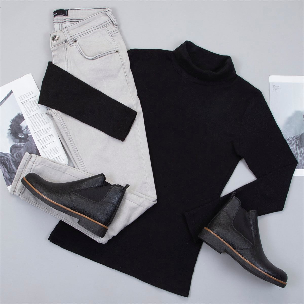 Siyah Boğazlı Kazak Pantolon Bot Kombin