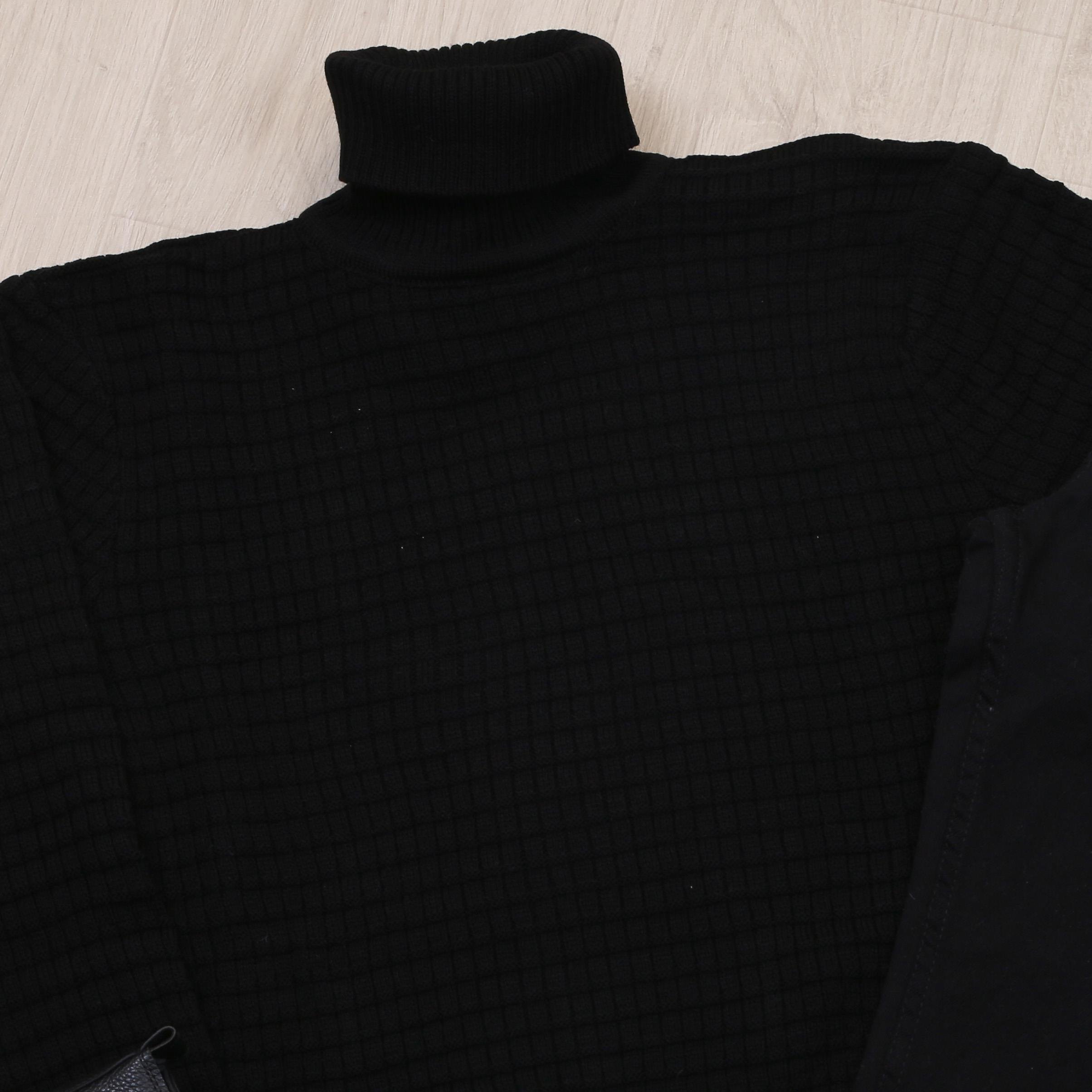 Siyah Boğazlı Triko Kazak Pantolon Bot Kombin