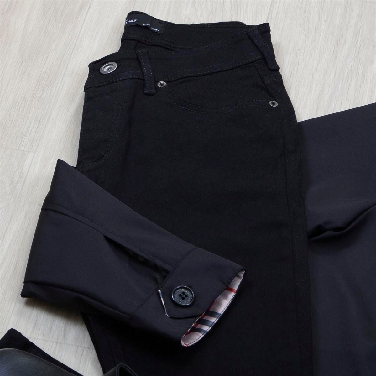 Siyah Ceket Boğazlı Body Pantolon Bot Kombin