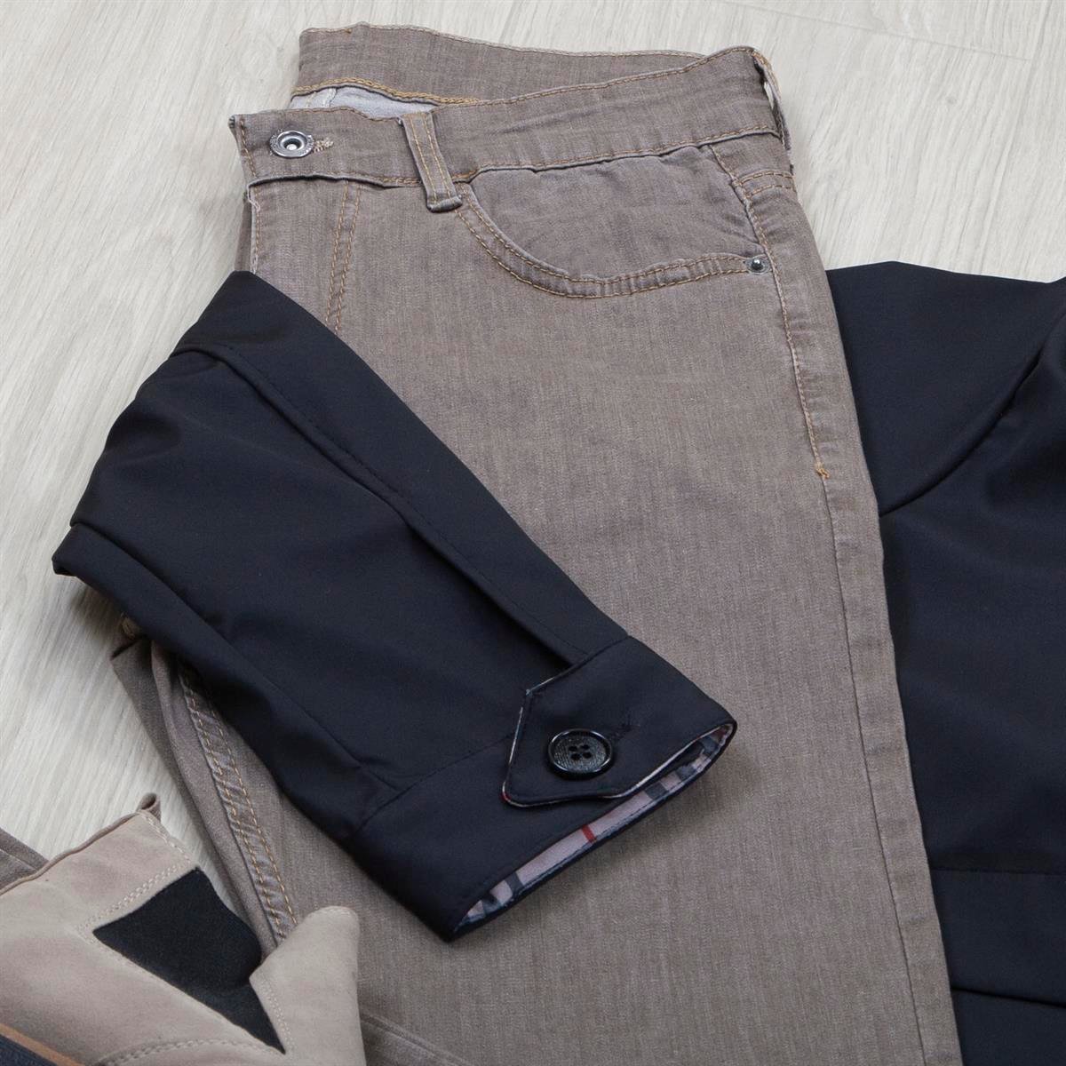 Siyah Ceket Boğazlı Body Pantolon Bot Kombin