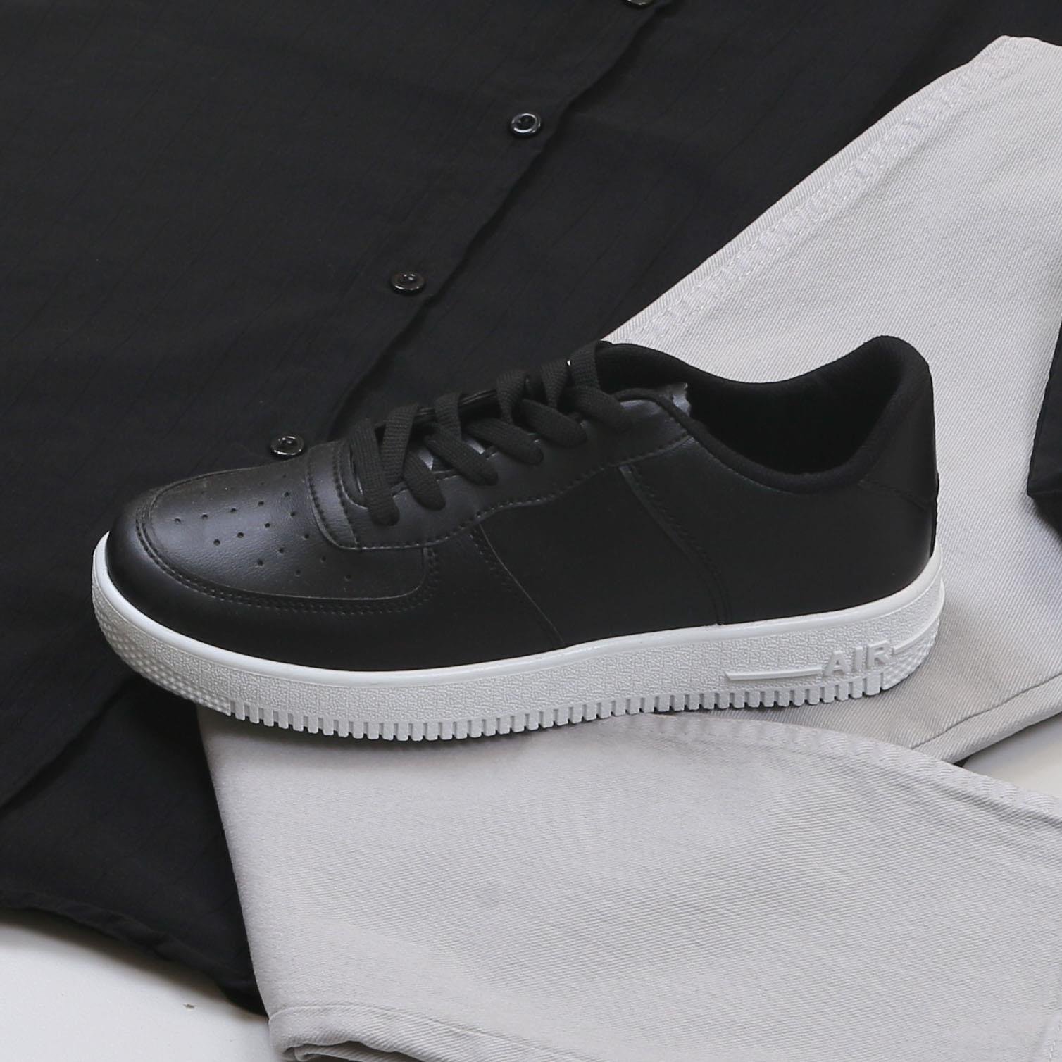 Siyah Çizgili Gömlek Pantolon Ayakkabı Kombin