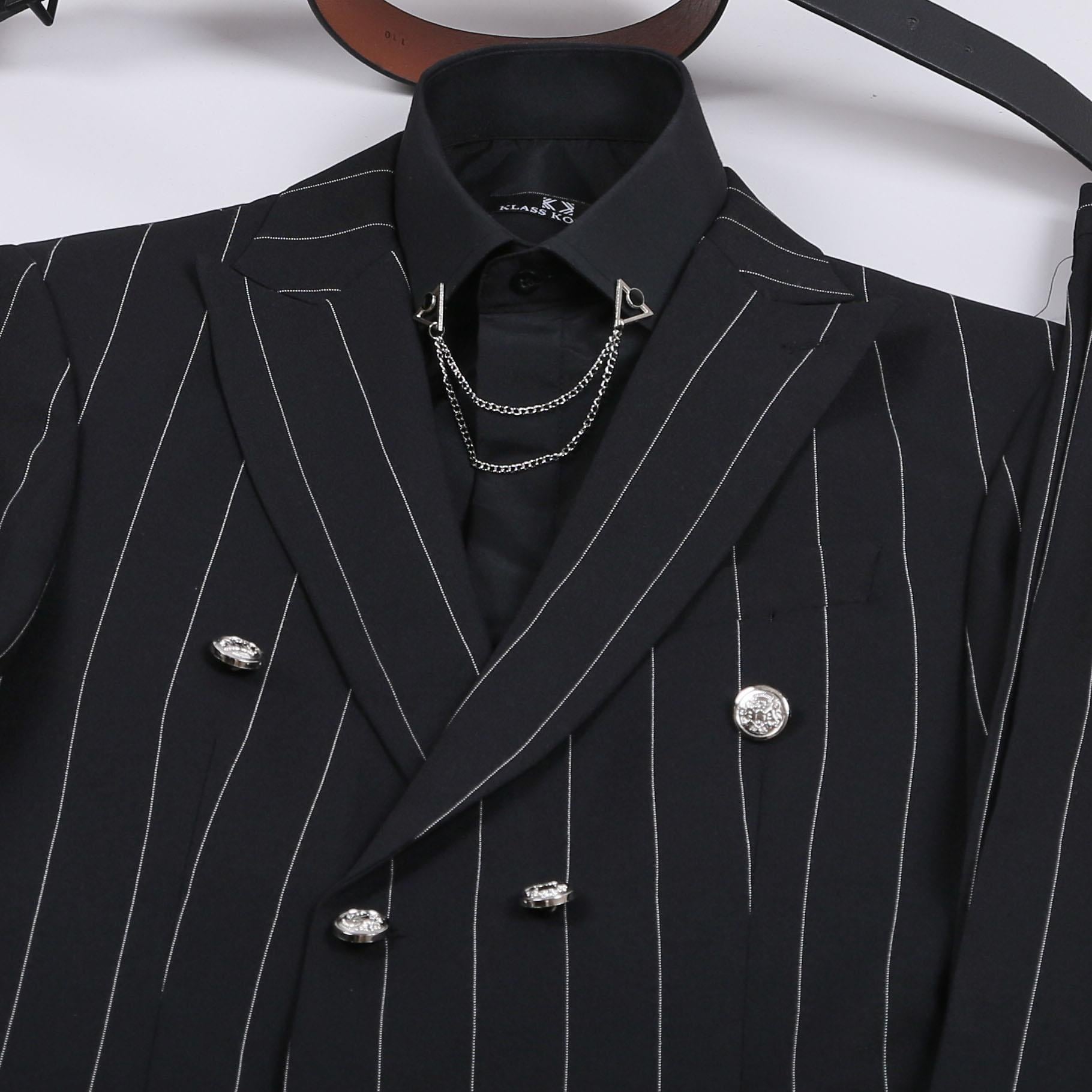 Siyah Çizgili Kruvaze Takım Elbise Kombini