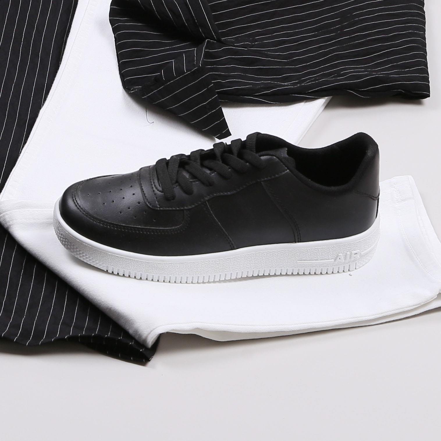 Siyah Çizgili Şık Gömlek Kombini