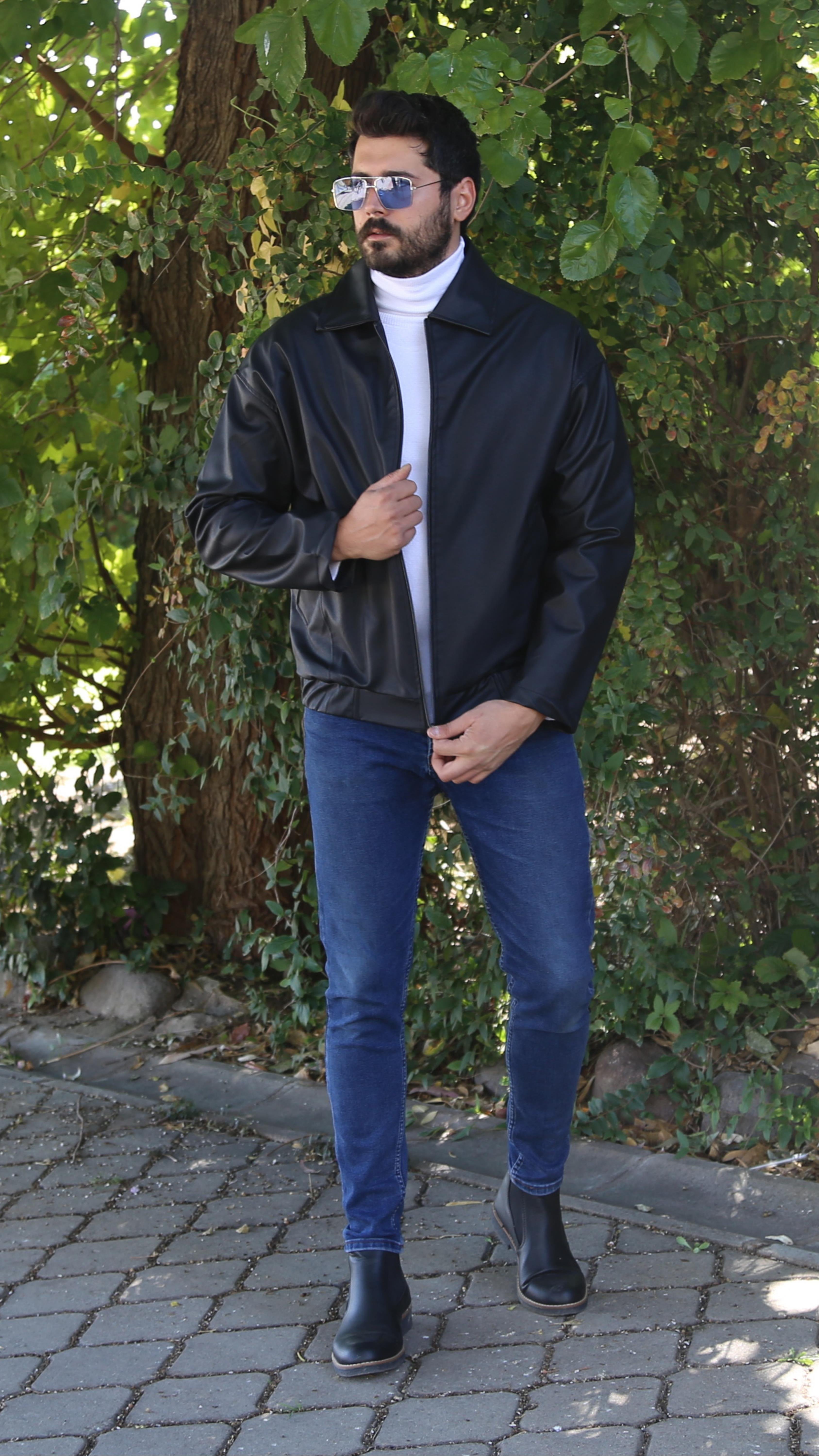 Siyah Deri Ceket Boğazlı Body Pantolon Bot Kombin