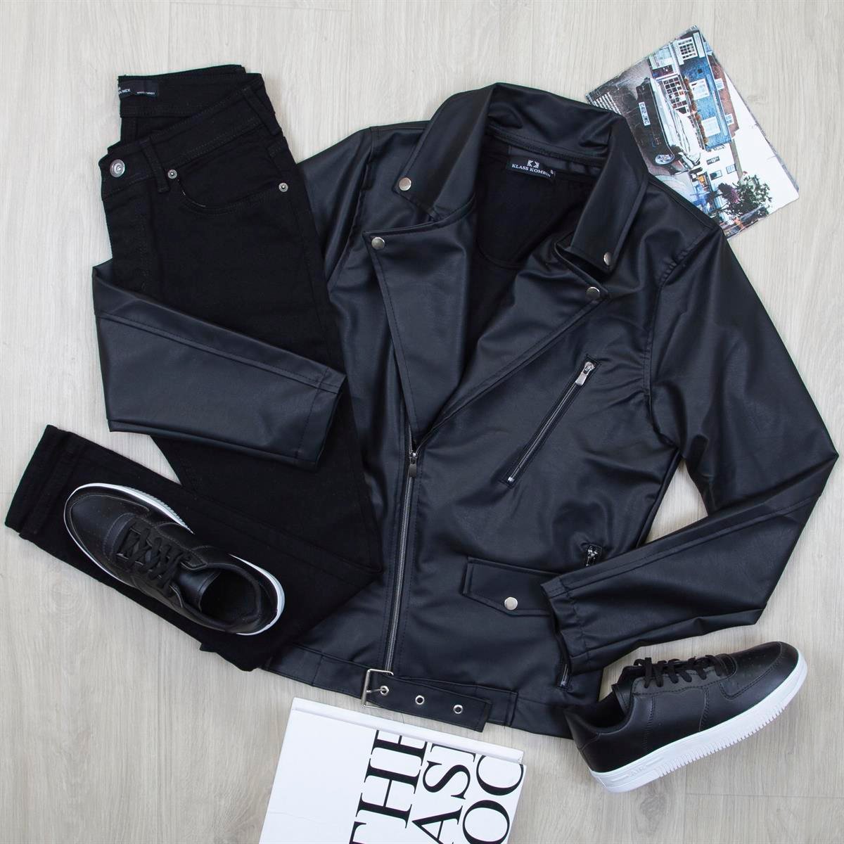 Siyah Deri Ceket Tişört Pantolon Ayakkabı Kombin