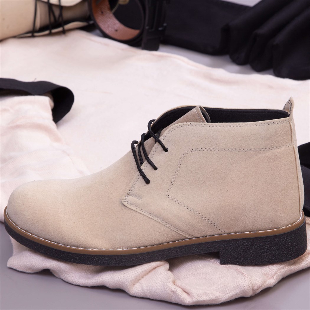 Siyah Gömlek Kazak Pantolon Bot Kombin