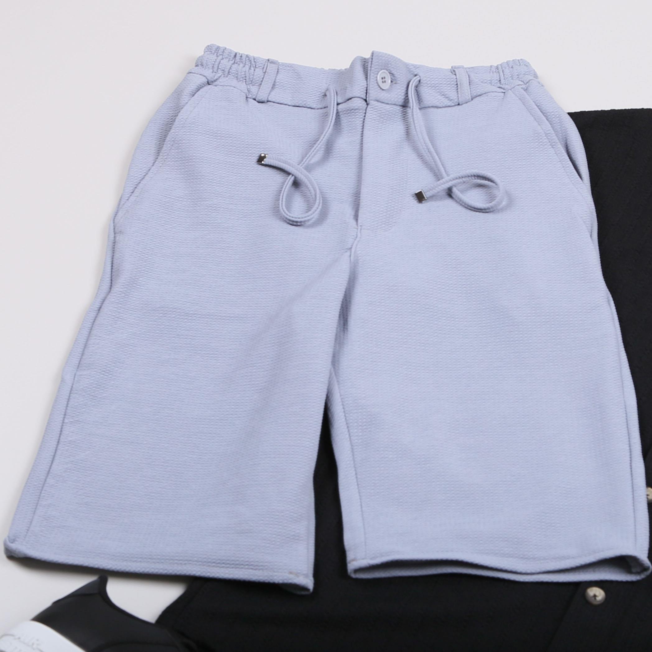 Siyah Gömlek Şort Ayakkabı Kombin