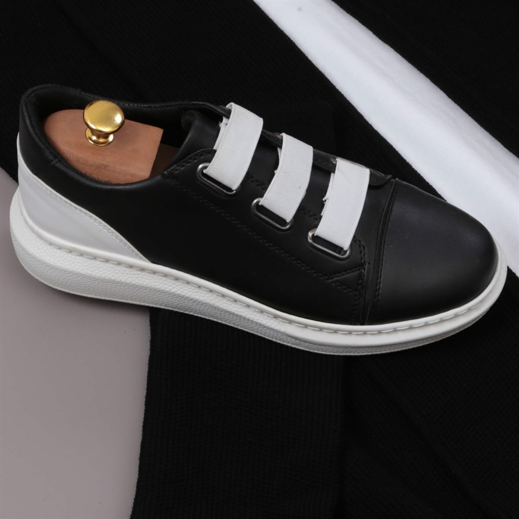 Siyah Kapşonlu Hırka Pantolon Kombini