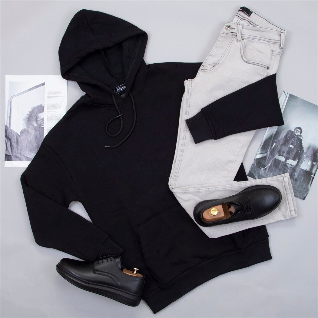 Siyah Kapşonlu Sweat Pantolon Ayakkabı Kombin