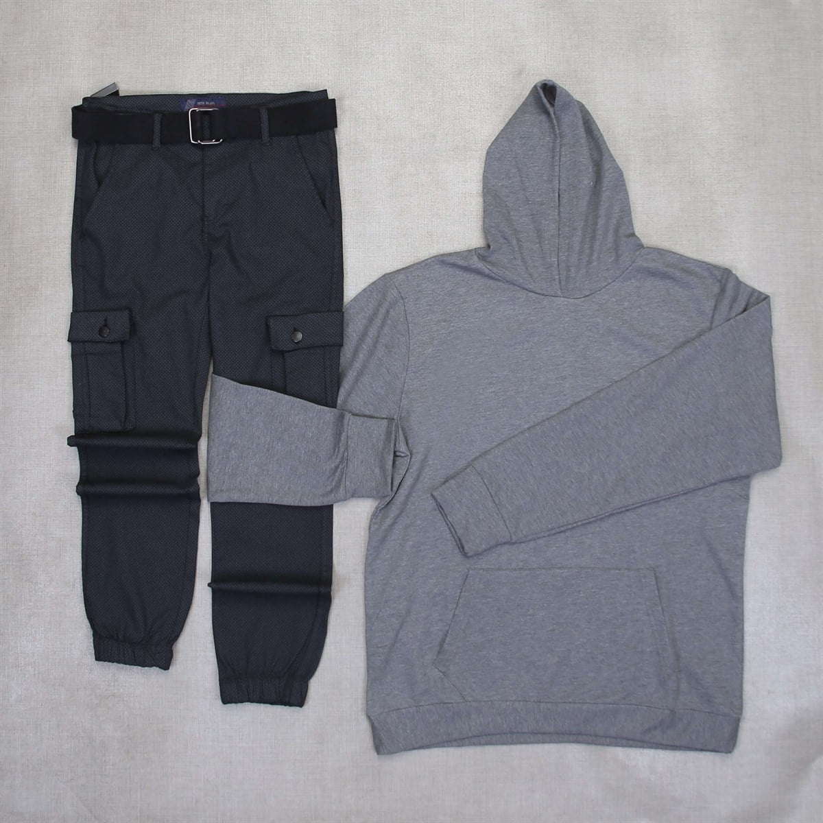 Siyah Kargo Pantolon Gri Sweat Kombini