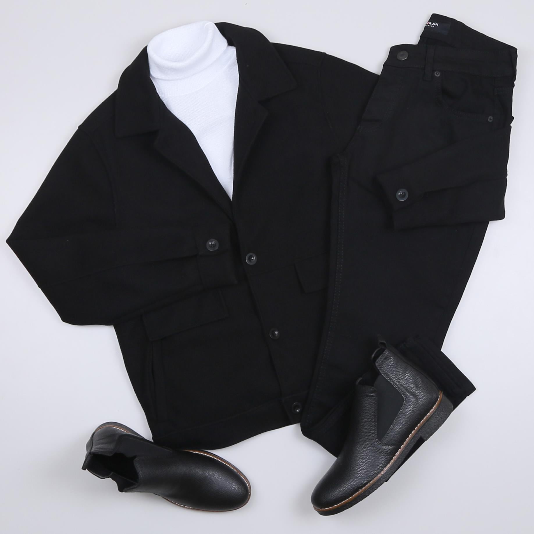 Siyah Kaşe Ceket Boğazlı Body Kot Pantolon Bot Kombini