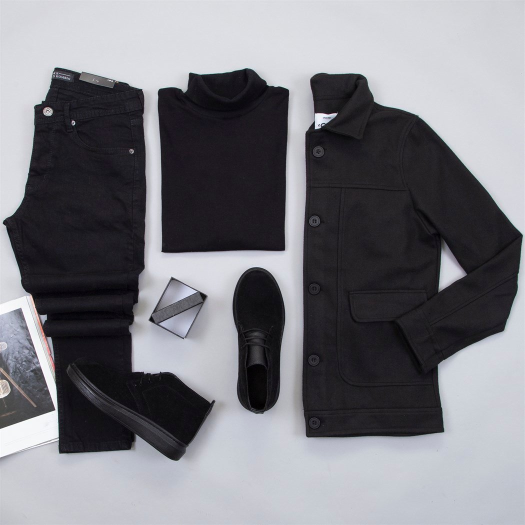 Siyah Kaşe Ceket Boğazlı Kazak Pantolon Bot Kombin