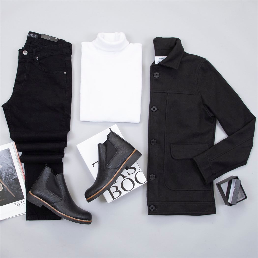 Siyah Kaşe Ceket Boğazlı Kazak Pantolon Bot Kombin