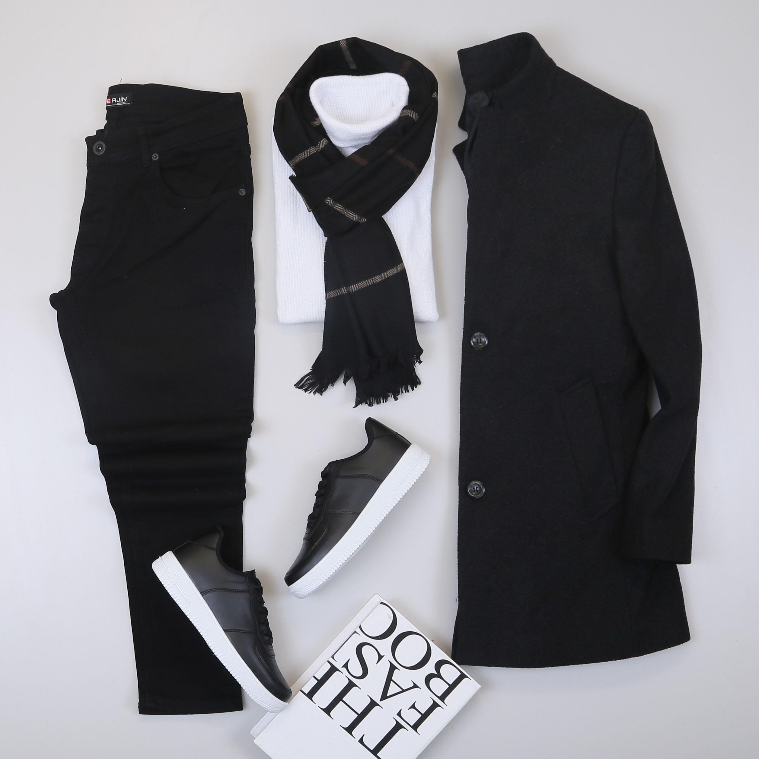 Siyah Kaşe Kaban Boğazlı Body Pantolon Ayakkabı Kombin