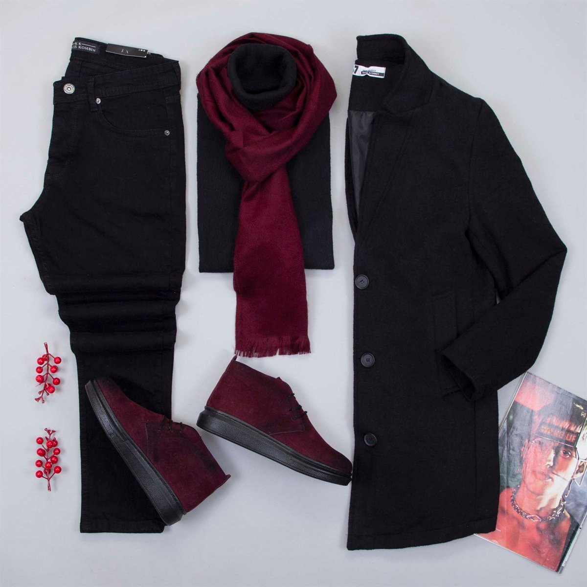 Siyah Kaşe Kaban Boğazlı Kazak Pantolon Atkı Bot Kombin