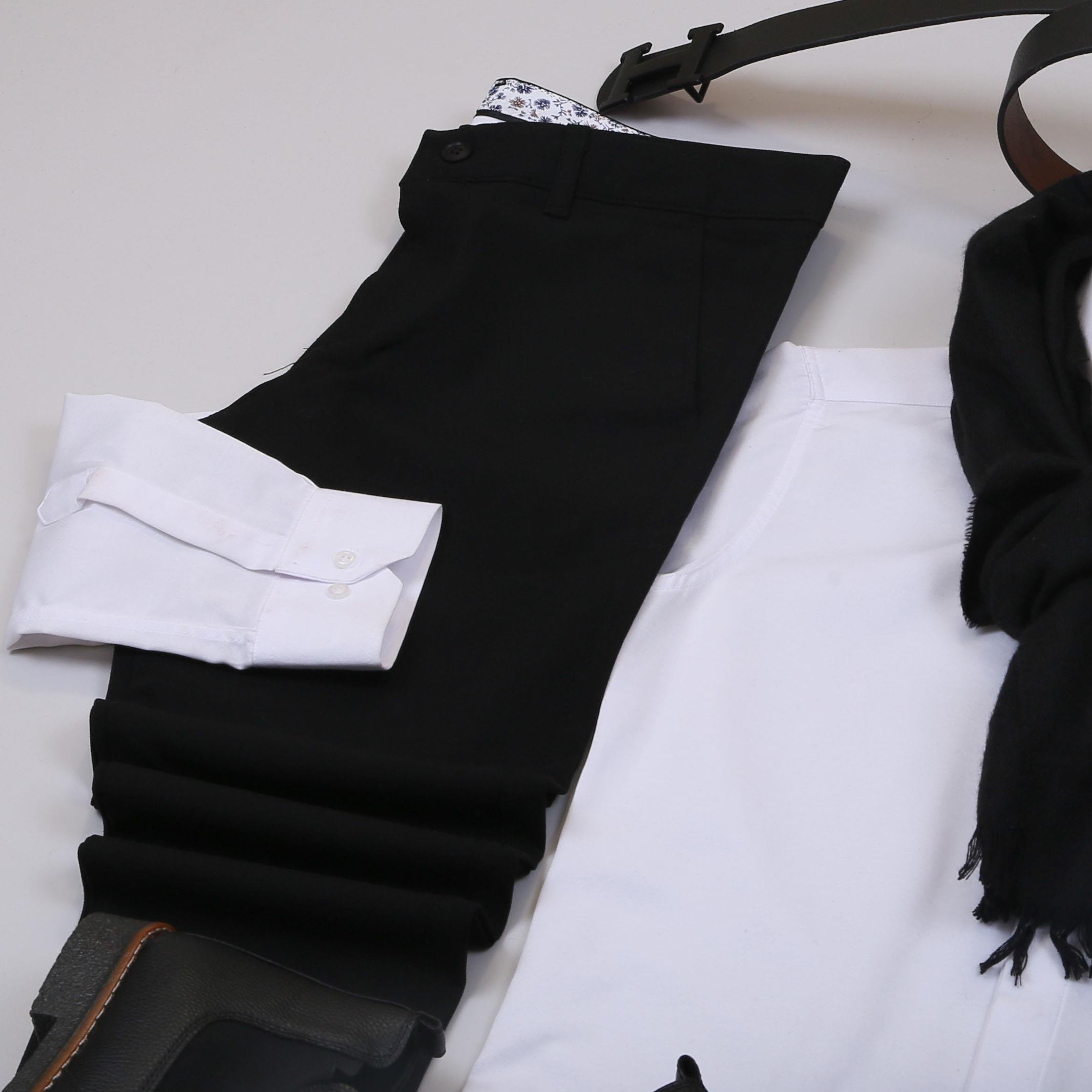 Siyah Kaşe Kaban Gömlek Pantolon Bot Kombin