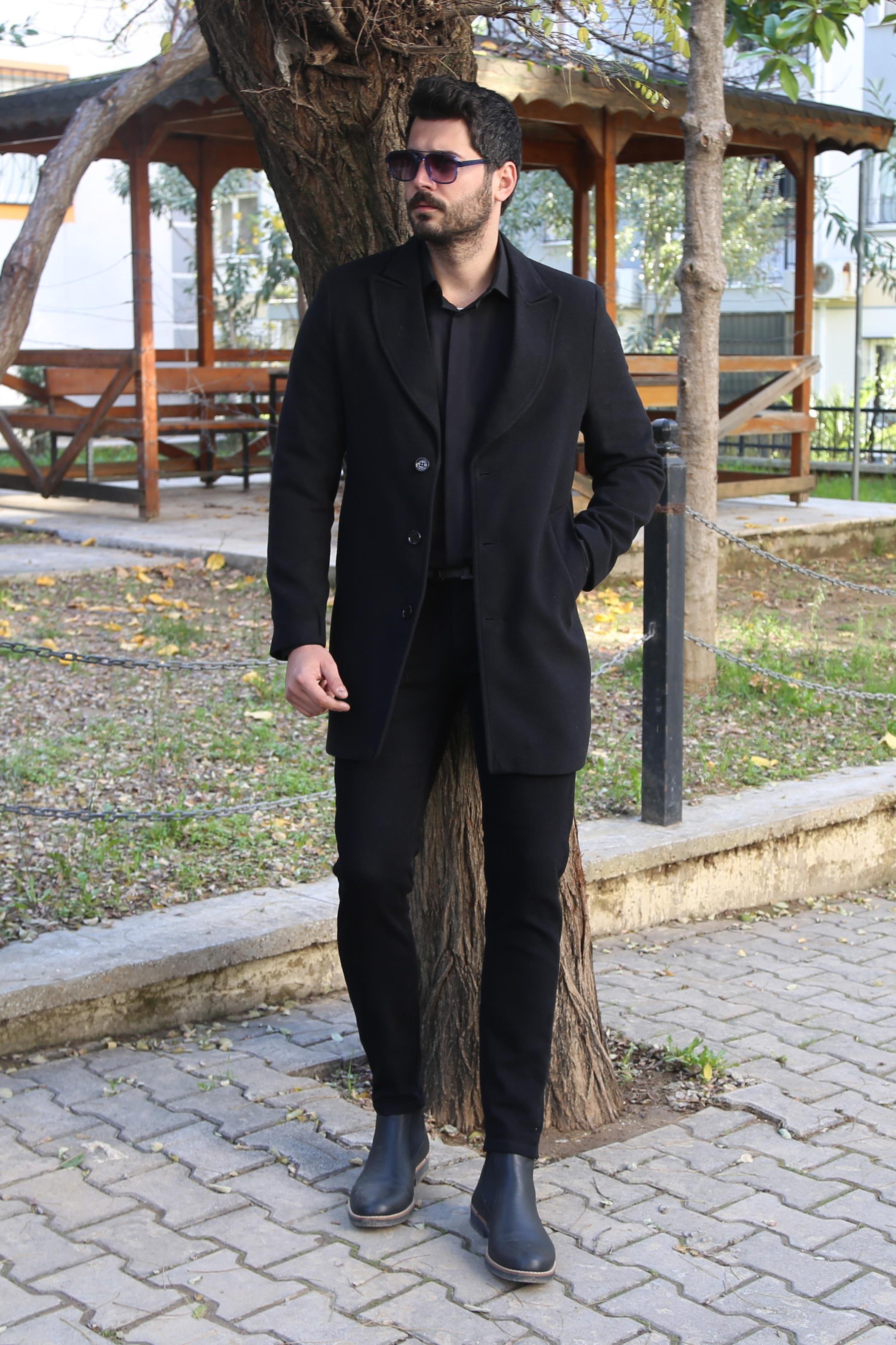 Siyah Kaşe Kaban Kombini