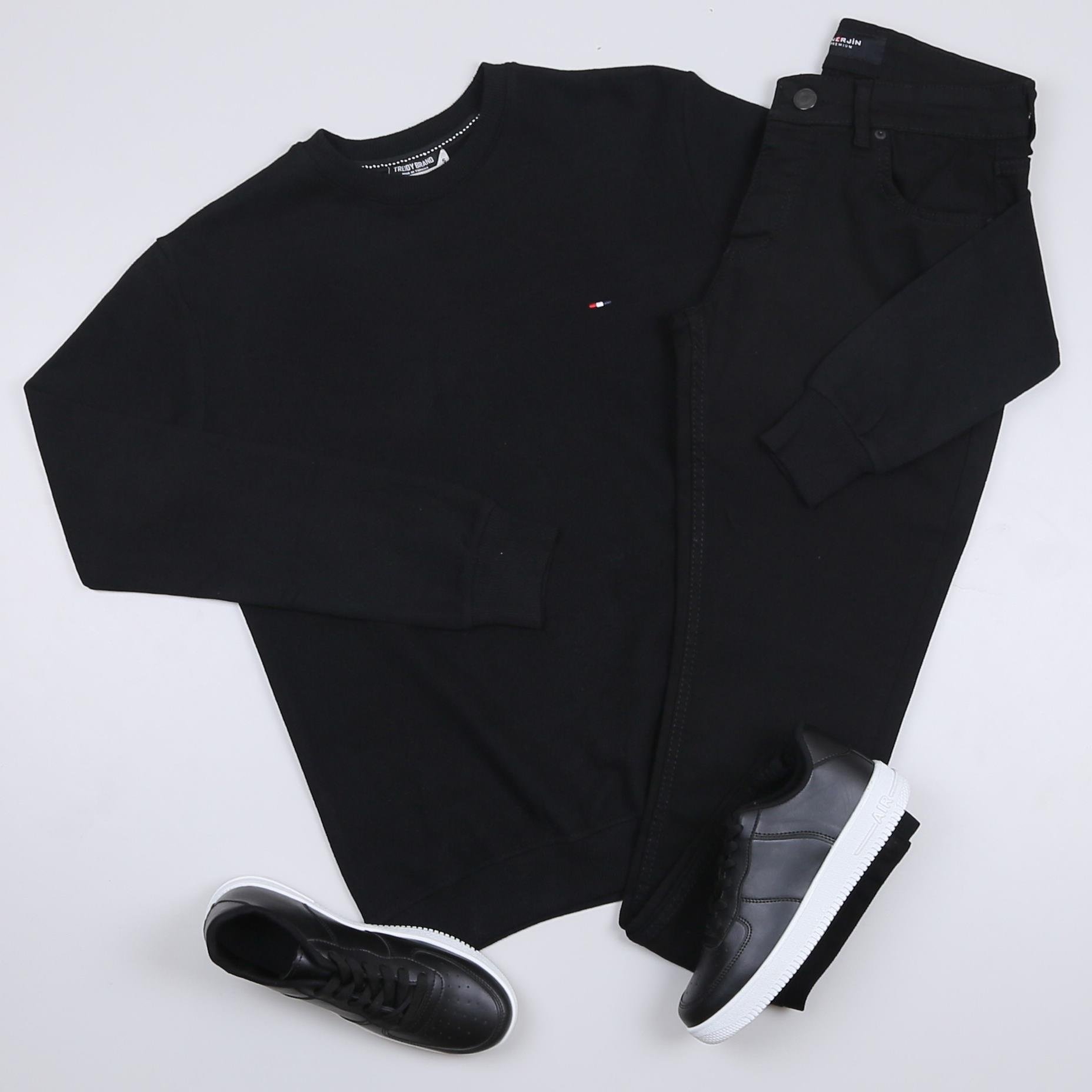 Siyah Kazak Kot Pantolon Ayakkabı Kombini