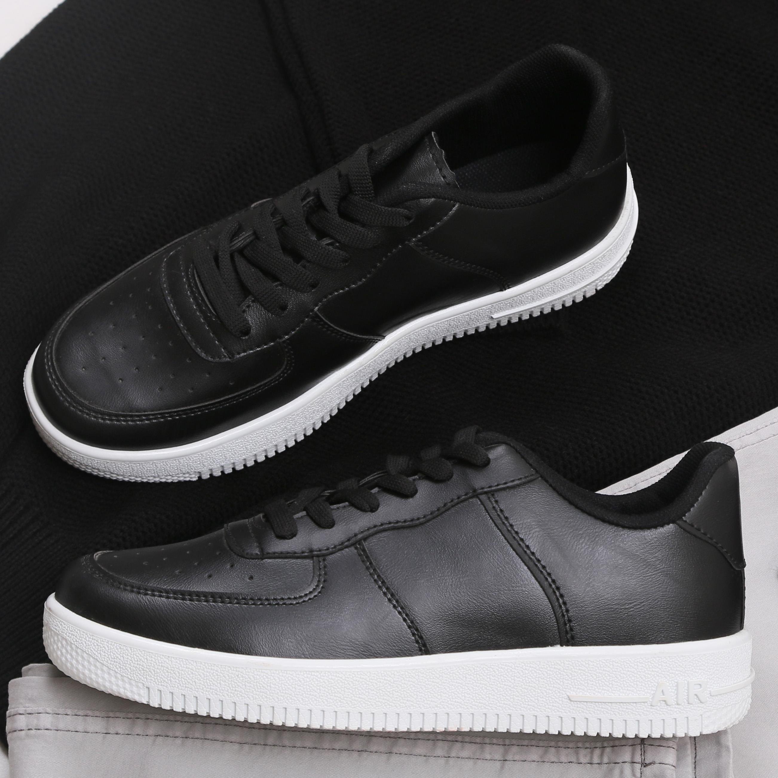 Siyah Kazak Kot Pantolon Ayakkabı Kombini