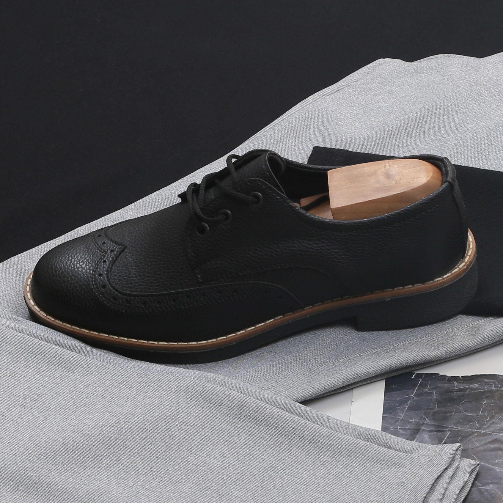 Siyah Kazak Pantolon Ayakkabı Kombin