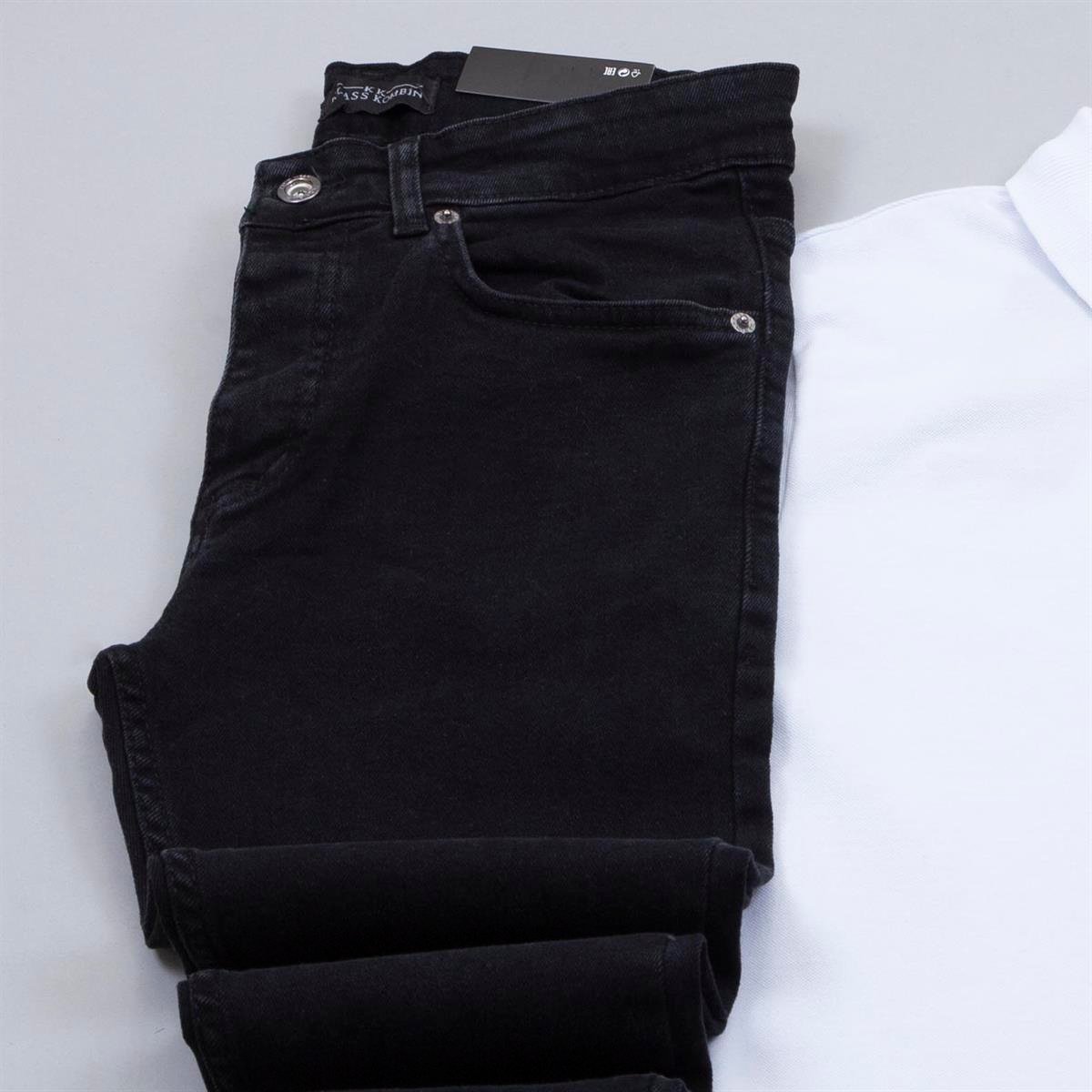 Siyah Kırçıllı Blazer Blazer Ceket Polo Yaka Tişört Pantolon Ayakkabı Kombin