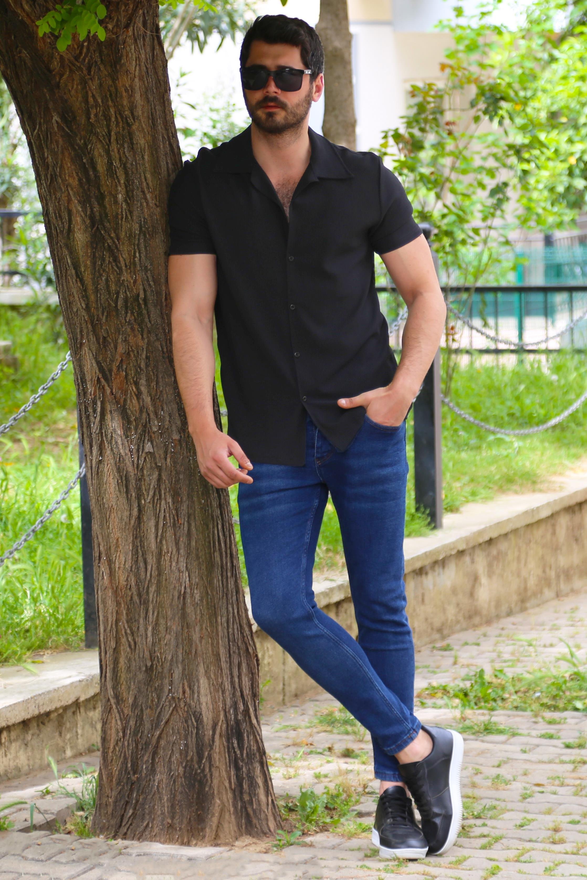 Siyah Kısa Kol Gömlek Pantolon Ayakkabı Kombin