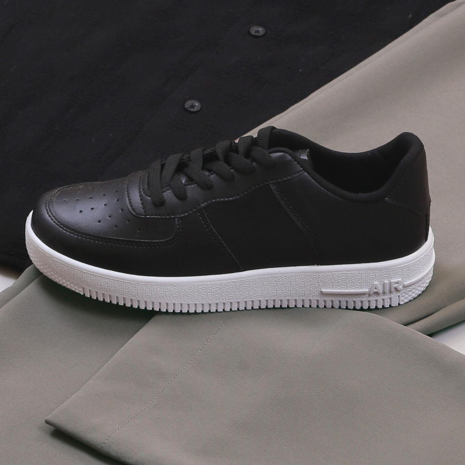 Siyah Kısa Kol Gömlek Pantolon Ayakkabı Kombin