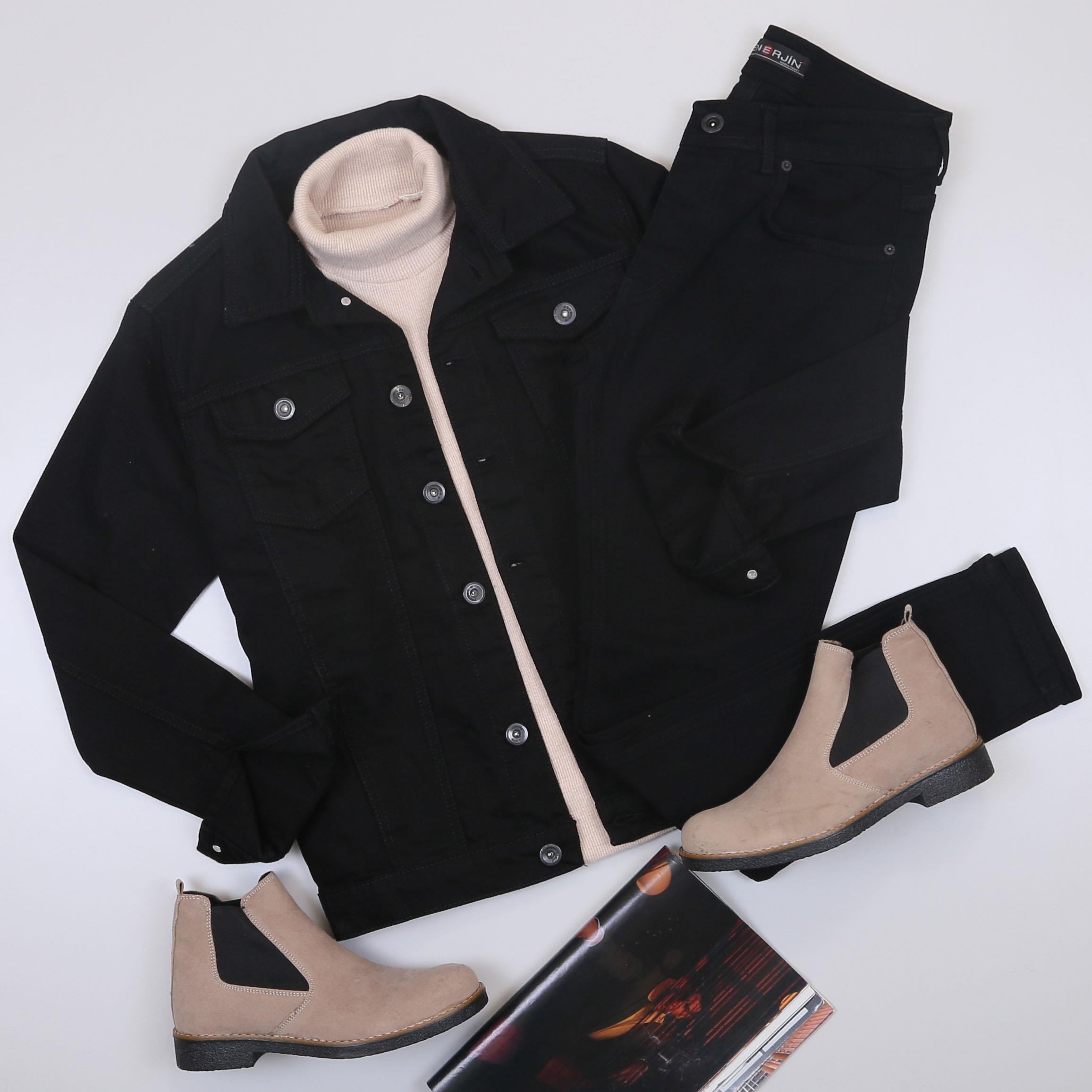 Siyah Kot Ceket Boğazlı Body Pantolon Bot Kombin