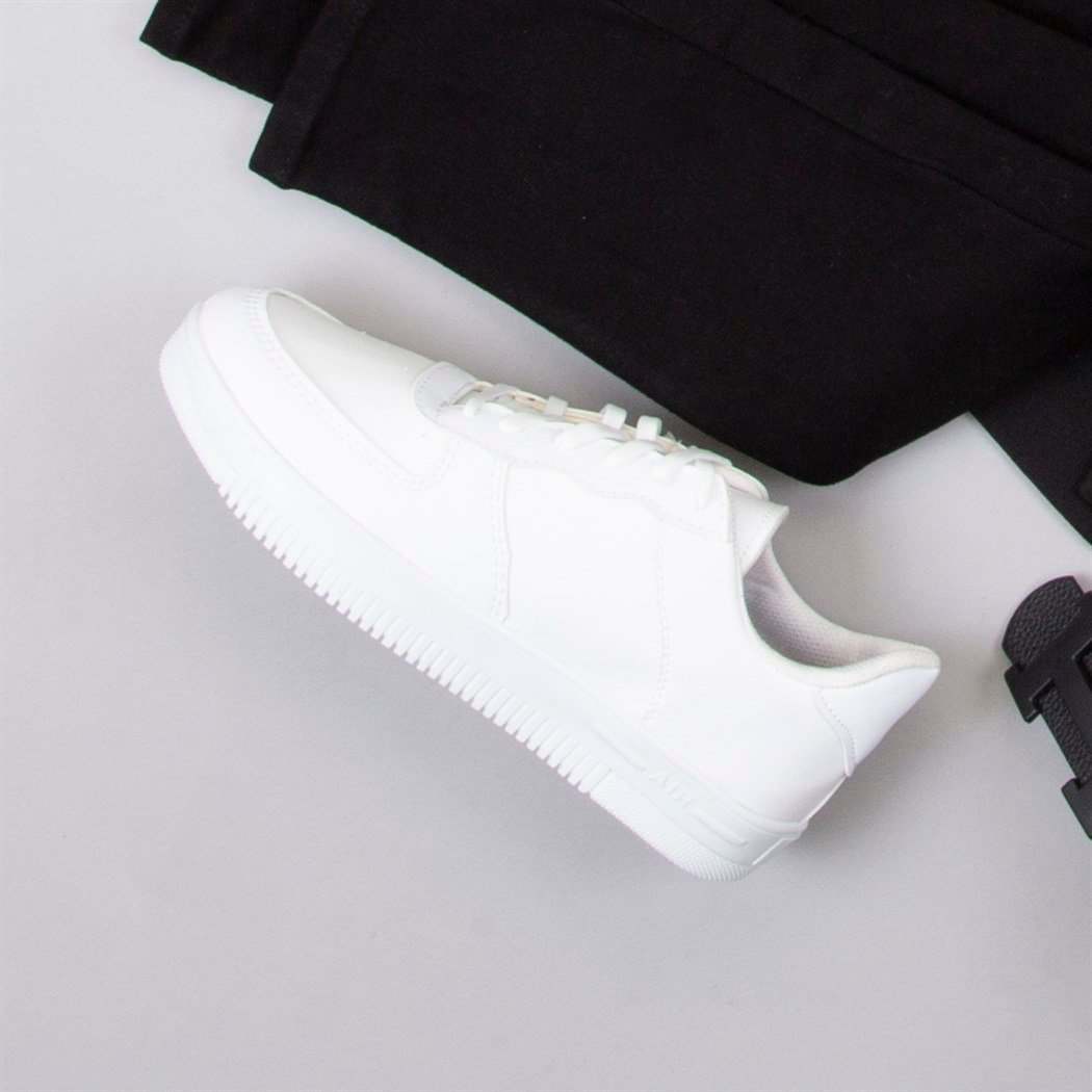 Siyah Kruvaze Ceket Tişört Pantolon Ayakkabı Kombin