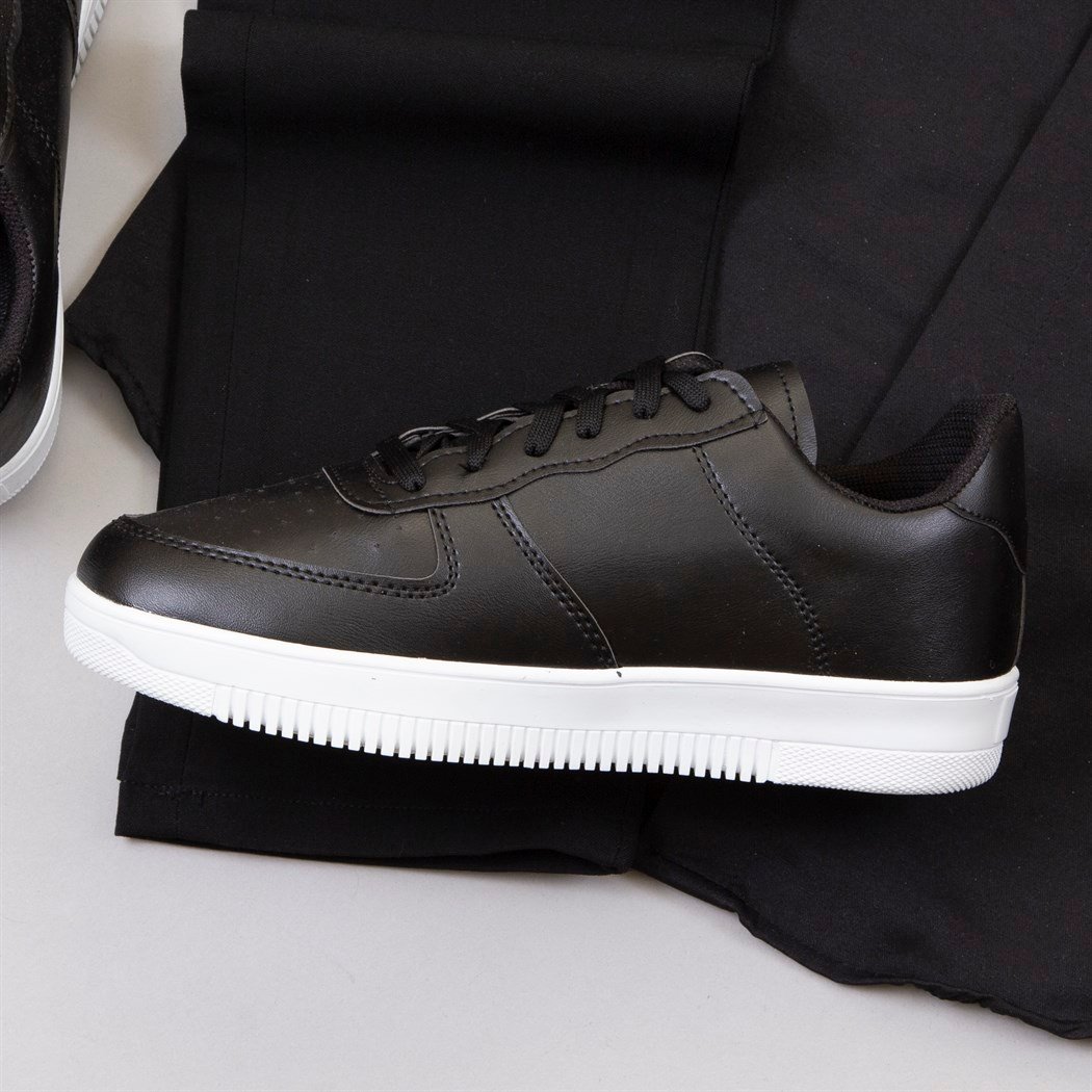 Siyah Kumaş Pantolon Gömlek Ayakkabı Kombin