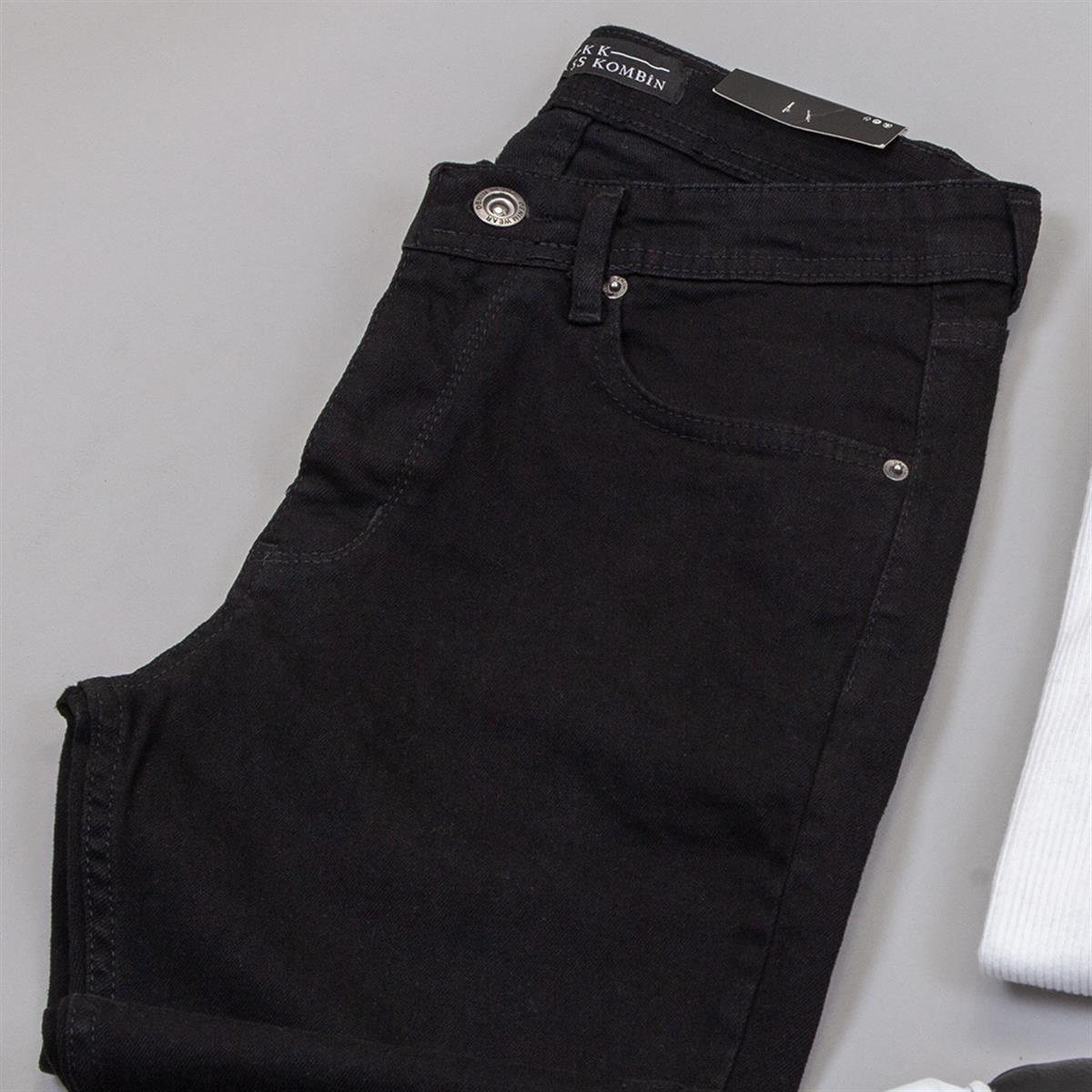 Siyah Mavi Kürklü Kot Ceket Boğazlı Kazak Pantolon Ayakkabı Kombin