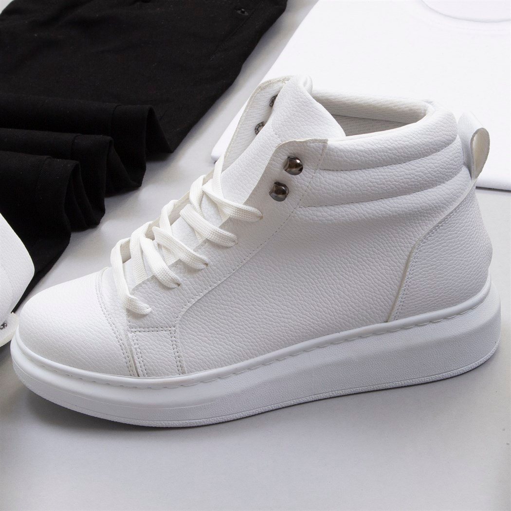 Siyah Nubuk Ceket Tişört Pantolon Ayakkabı Kombin