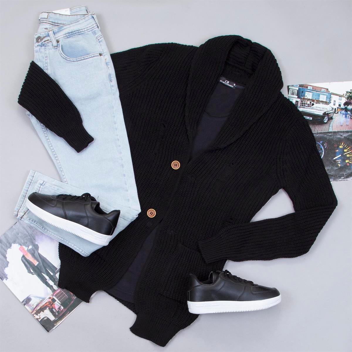 Siyah Özel Yırtıklı Hırka Tişört Pantolon Ayakkabı Kombin