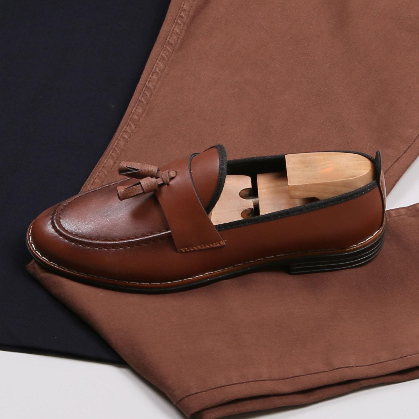 Siyah Polo Yaka Tişört Pantolon Ayakkabı Kombin